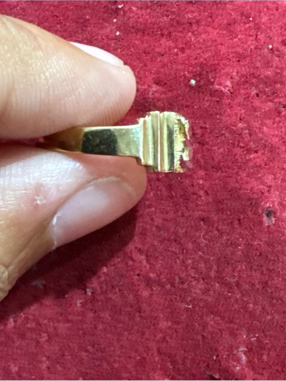 10K Yellow Gold Baby Ring Size 2.5 1.4g New Initial Signet Style
